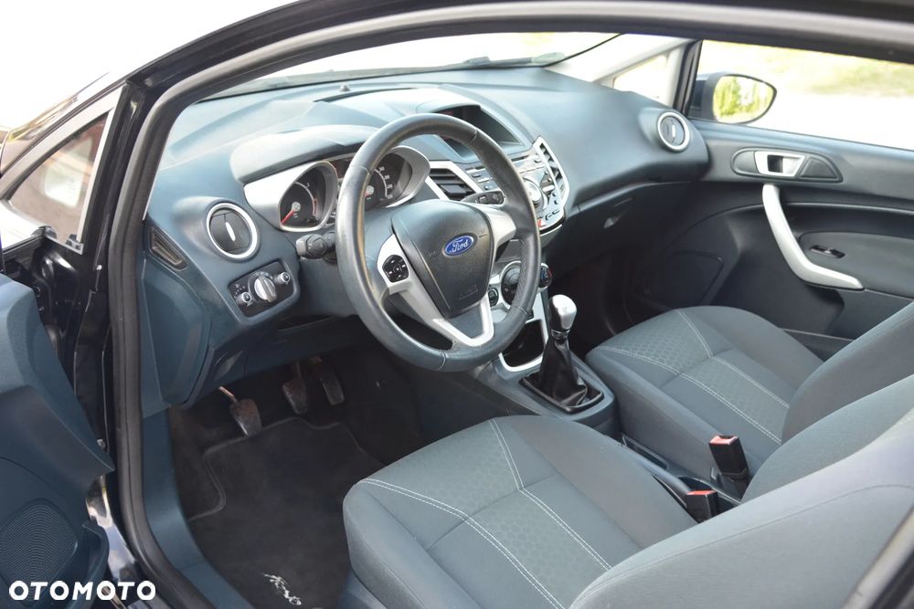 Ford Fiesta 1.25 Titanium EU5 - 11