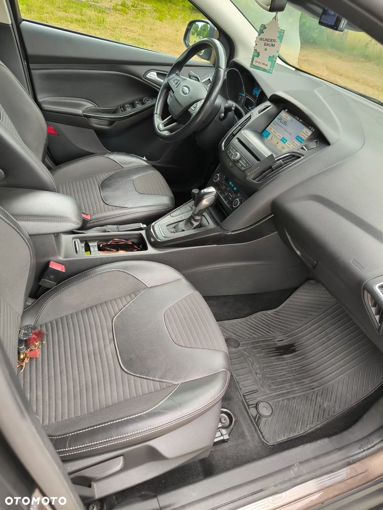 Ford Focus - 17
