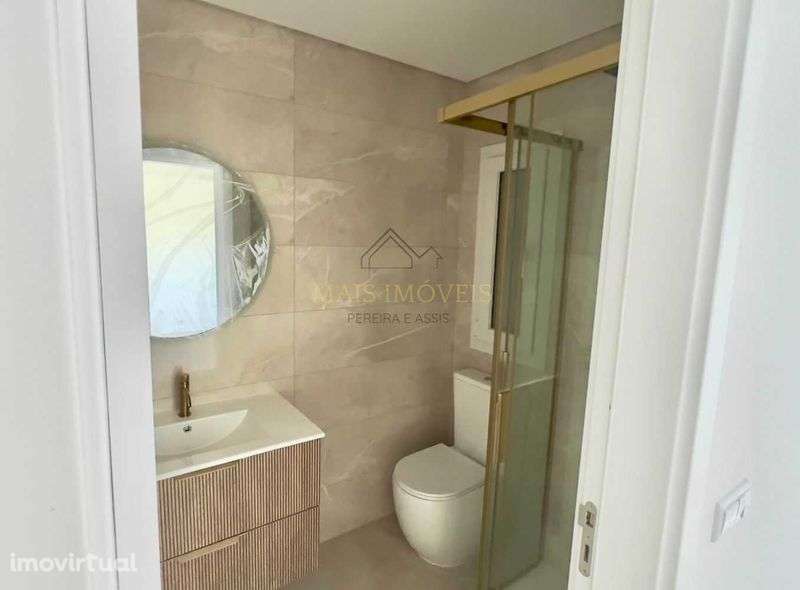 moradia T3 com garagem e terreno - Grande imagem: 5/12