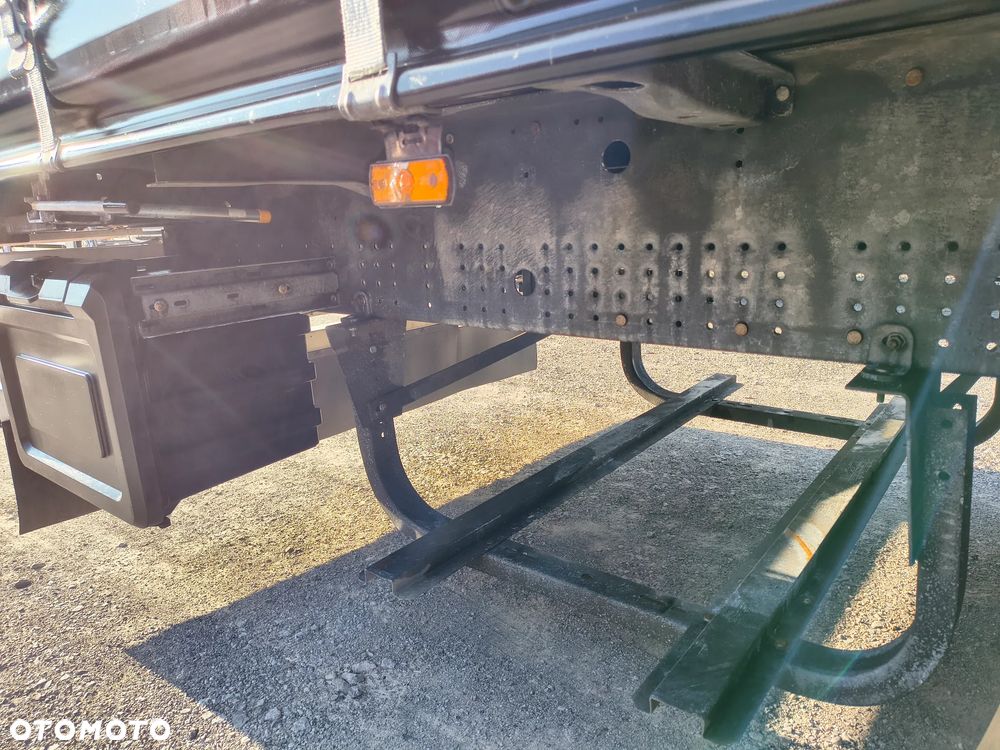 Schmitz Cargobull Schmitz Cargobull * FIRANKA STANDARD * PALECIARKA * OŚ POD. - 17