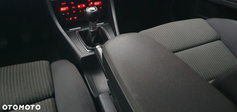 Audi A4 Avant 2.0 TDI DPF - 34