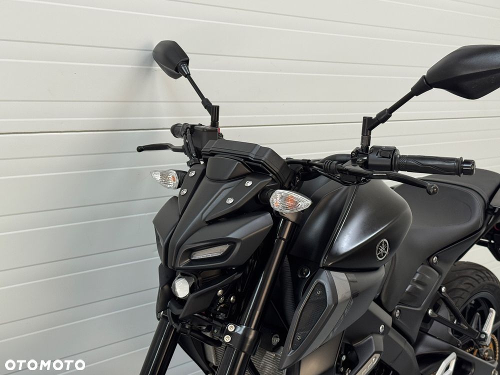 Yamaha MT - 19