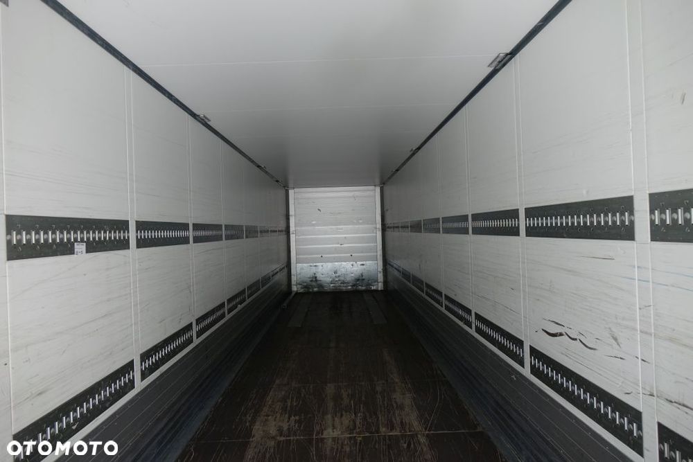 Schmitz Cargobull IZOTERMA / STANDARD / RAMA OCYNK / OSIE SCHMITZ / ROLETA / 2 OSIE PODNOSZONE / WINDA ZAŁADUNKOWA - 30