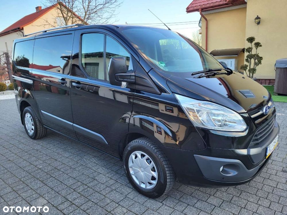 Ford Tourneo Custom - 5