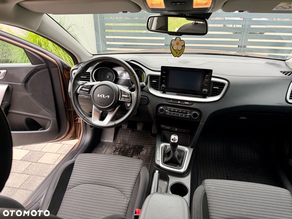 Kia XCeed 1.5 T-GDI M - 19