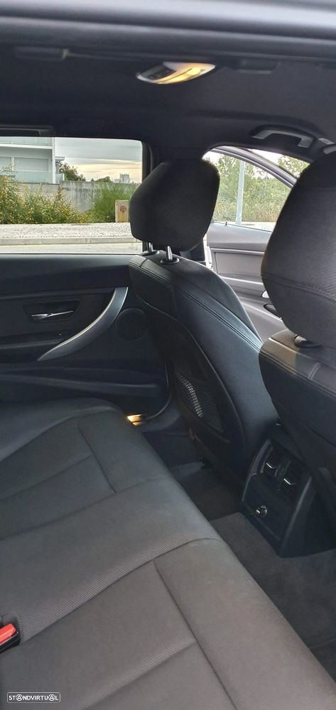 BMW 318 d Touring Auto Line Luxury - 7