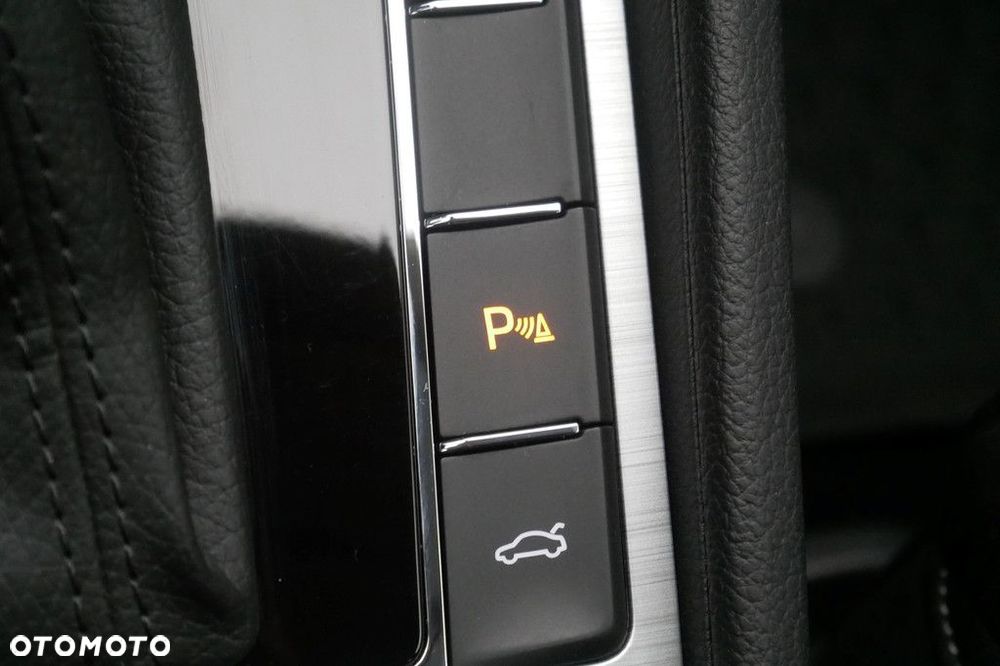 Skoda Superb 1.5 TSI Ambition DSG - 19