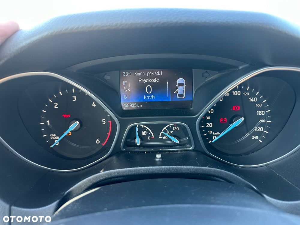 Ford Focus 1.5 TDCi SYNC Edition - 11