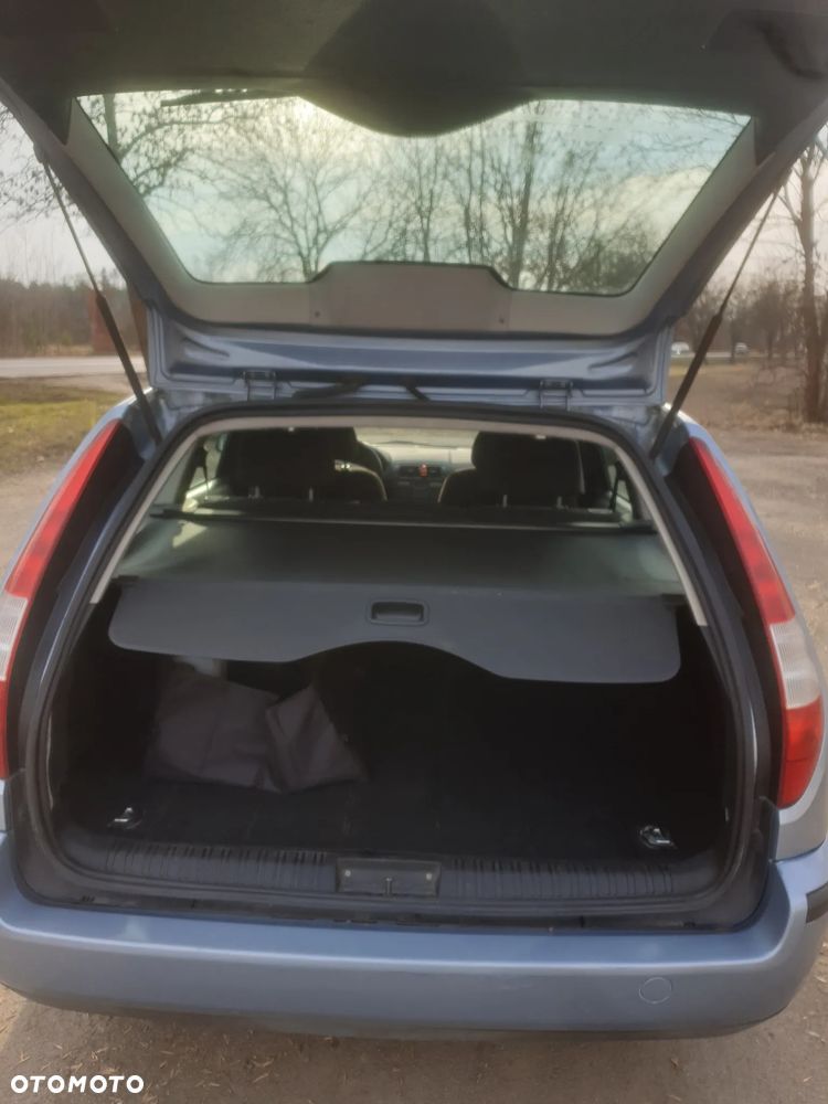 Ford Mondeo 2.0 TDCI Ambiente - 10