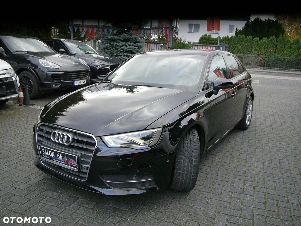 Audi A3 Sportback - 12