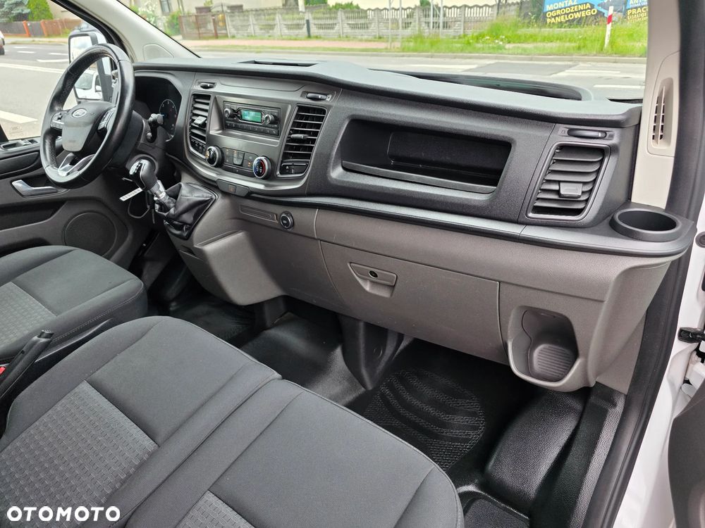 Ford Transit Custom 290 L2H1 Limited - 10
