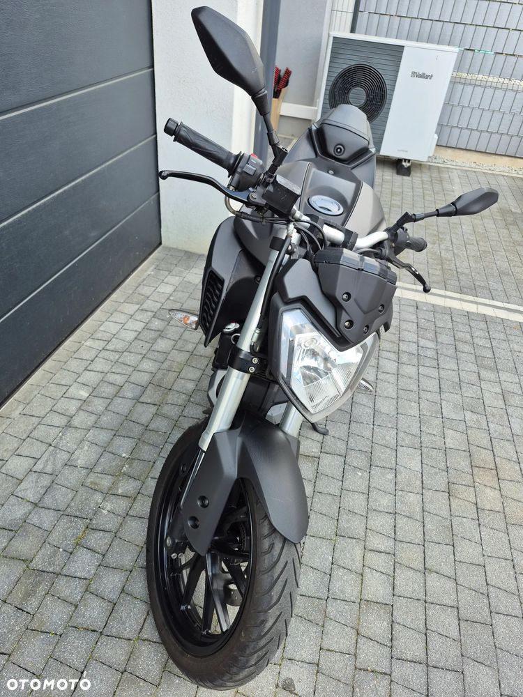 Yamaha MT - 4