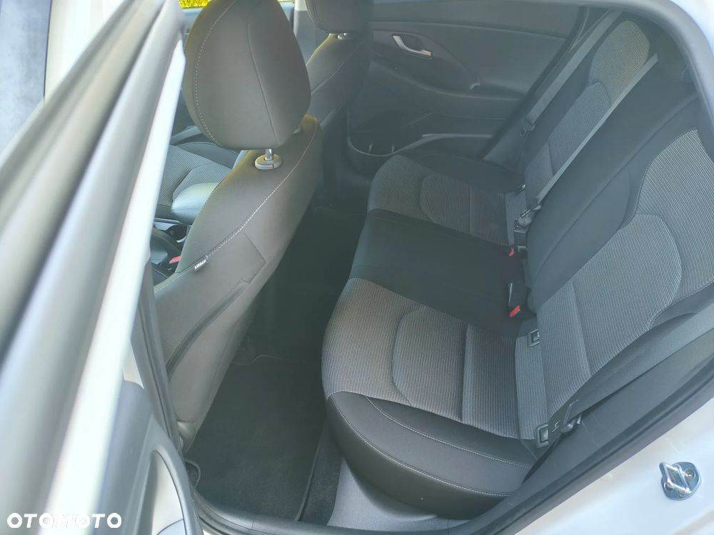 Hyundai i30 1.4 Classic - 9