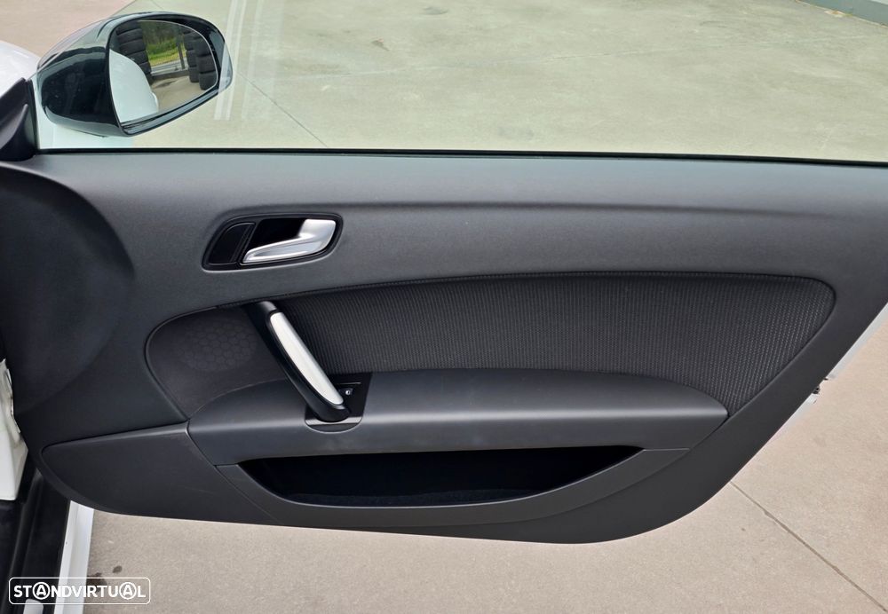 Audi TT Coupé 2.0 TDI quattro S-line - 19