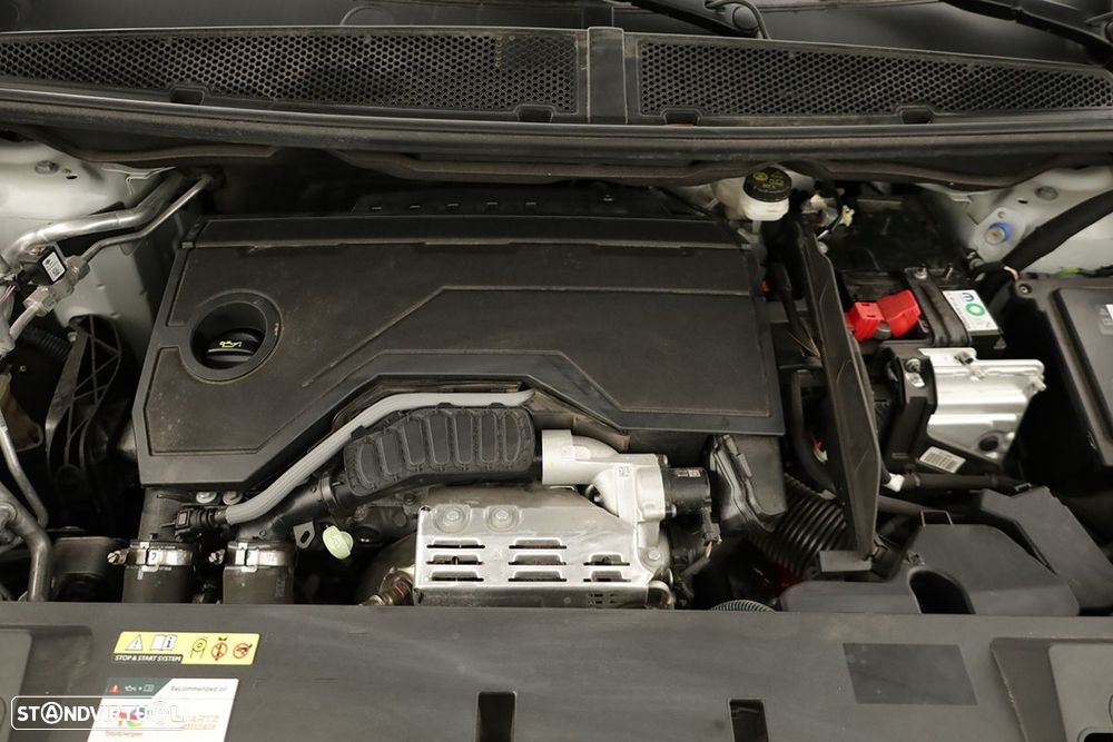 Peugeot 5008 1.2 Hybrid Allure e-DCS6 - 24