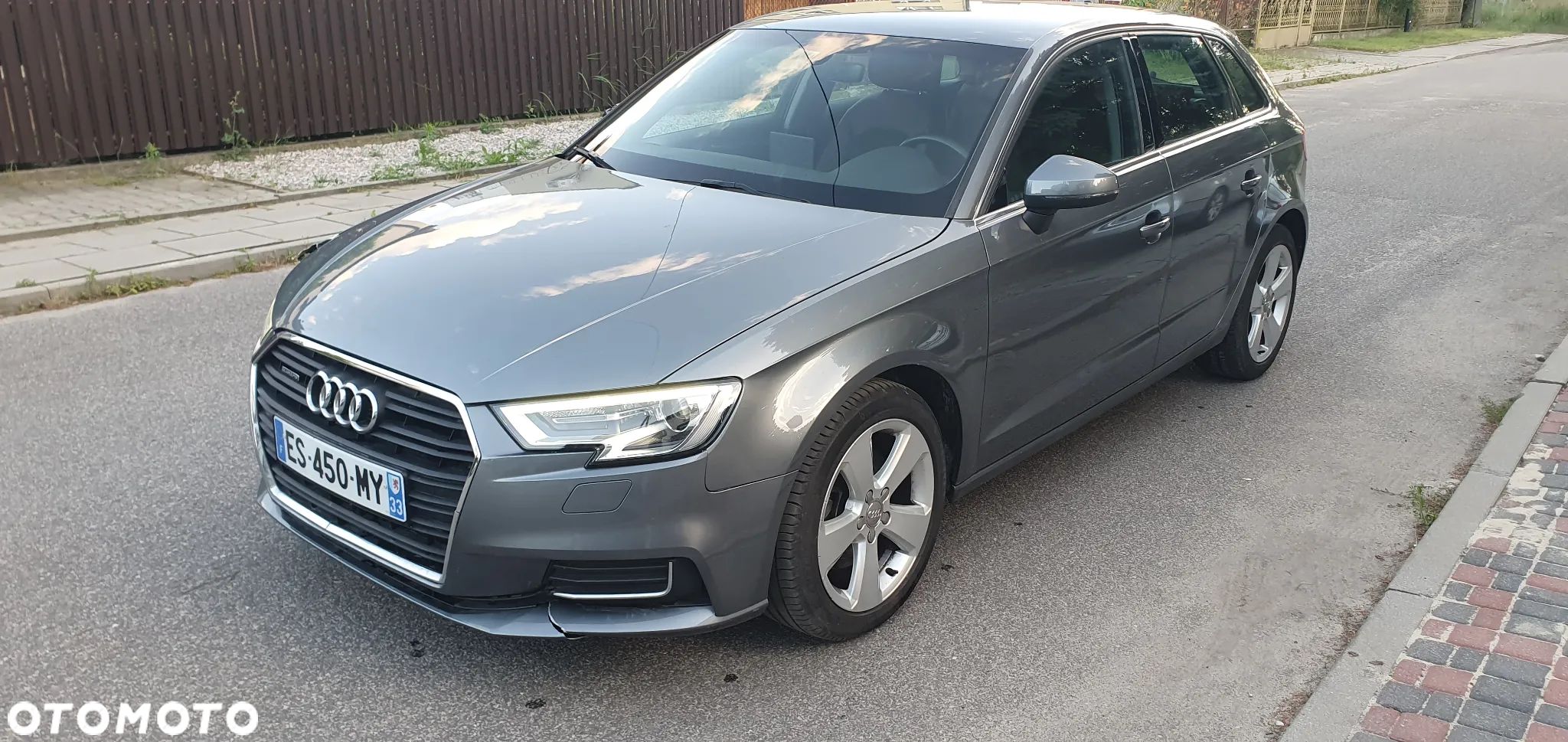 Audi A3 2.0 TFSI Sportback quattro S tronic design - 1