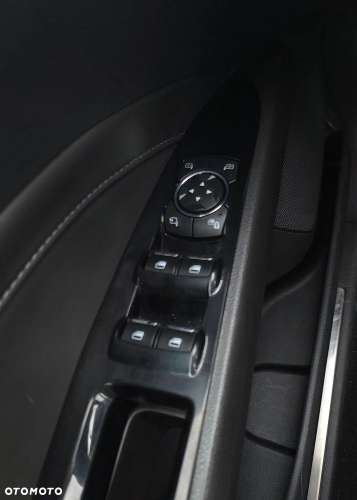 Ford Mondeo 2.0 TDCi STart-Stopp PowerShift-Aut Titanium - 32