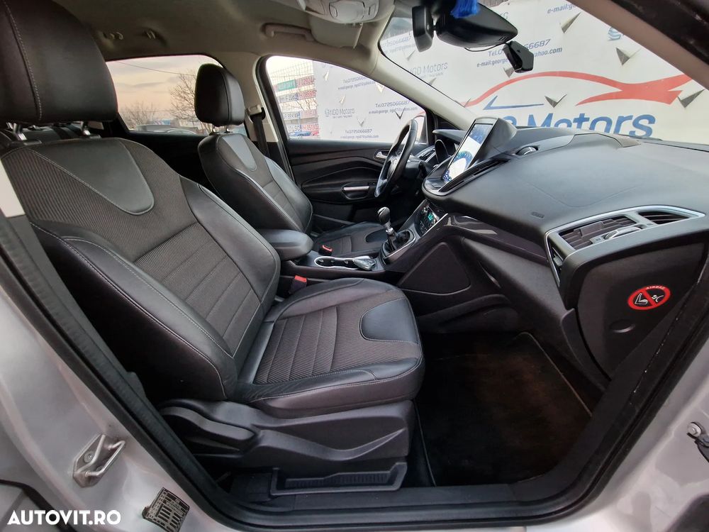 Ford Kuga 2.0 TDCi 4x4 Titanium - 8