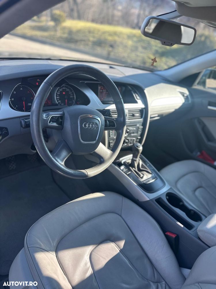Audi A4 Avant 2.0 TDI - 8
