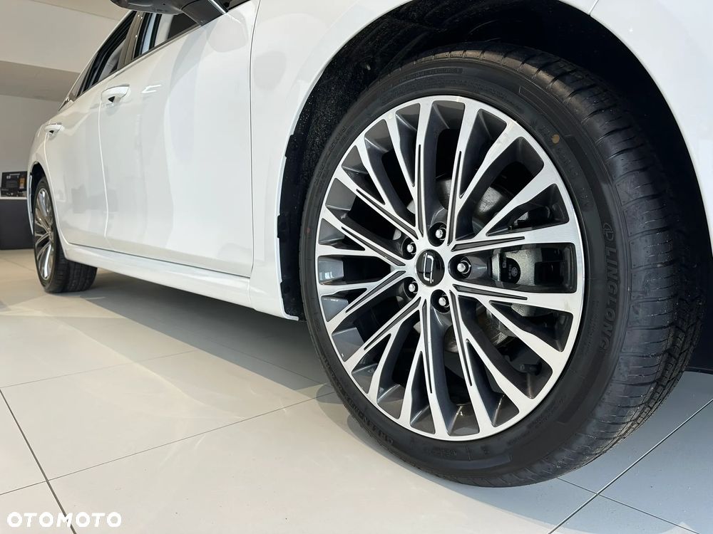 Bestune B70 2.0T Elegance - 6