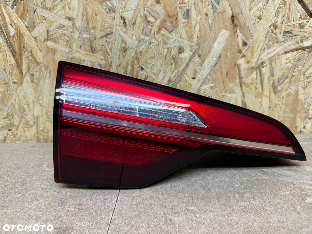 LAMPA TYŁ LEWA W KLAPĘ AUDI A4 B9 LIFT LED 8W9945075AA