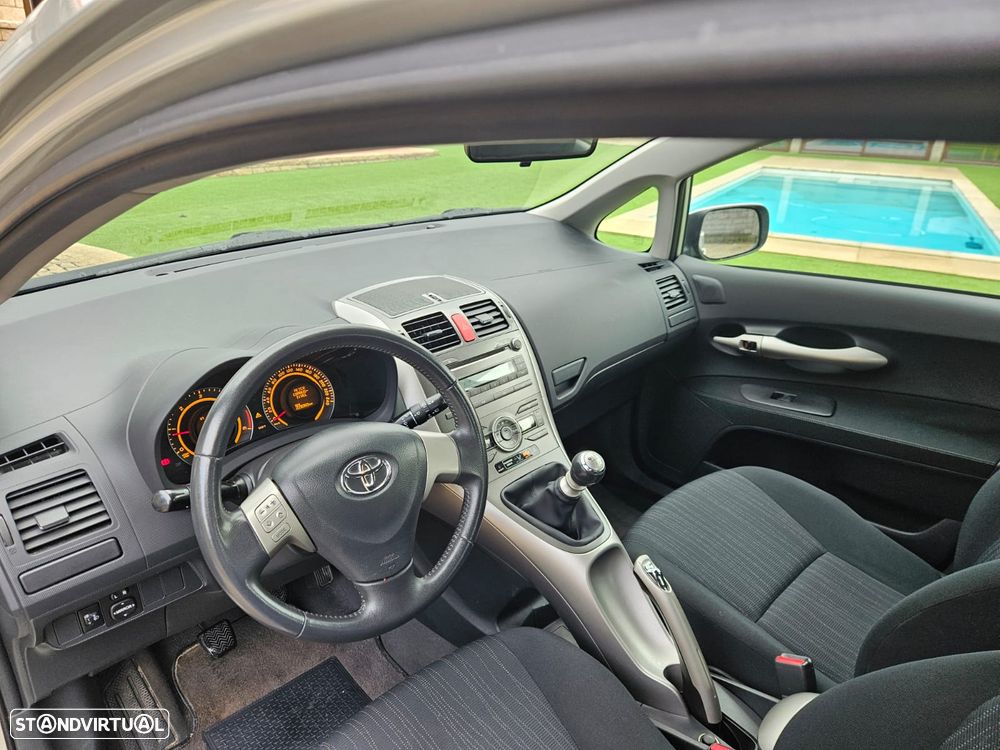 Toyota Auris 1.4 D-4D ACtive - 10