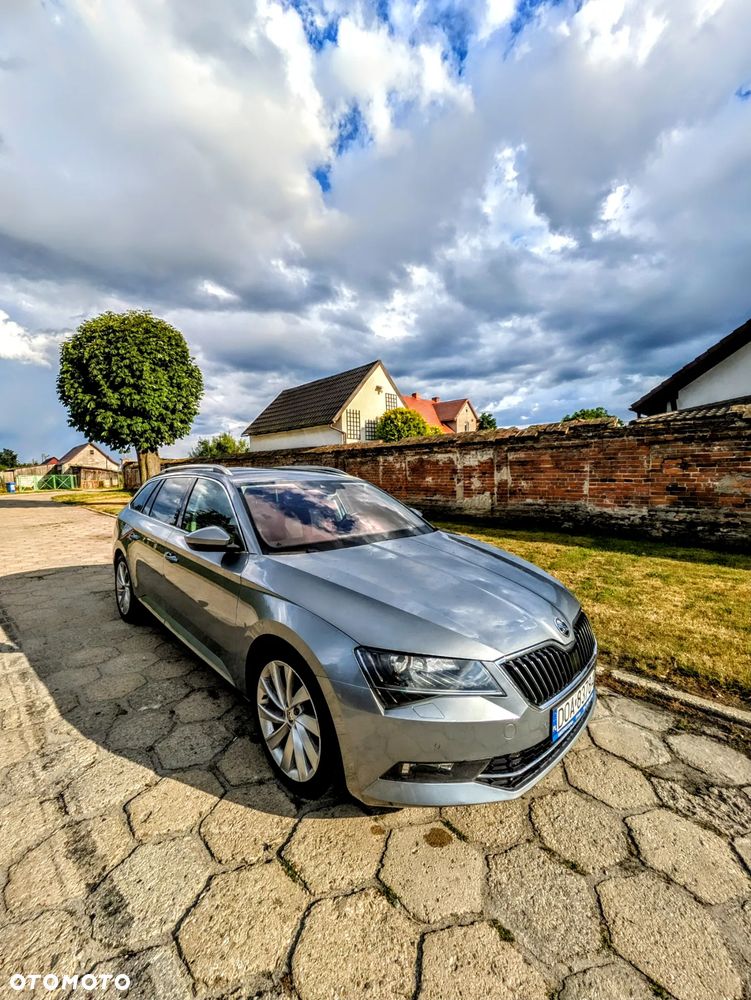 Skoda Superb 2.0 TDI Ambition DSG - 1