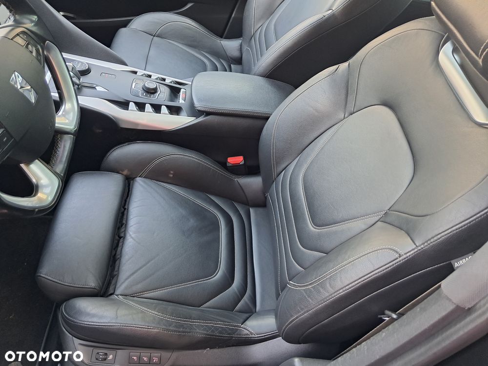 Citroën DS5 2.0 HDi Hybrid4 SoChic MCP - 26