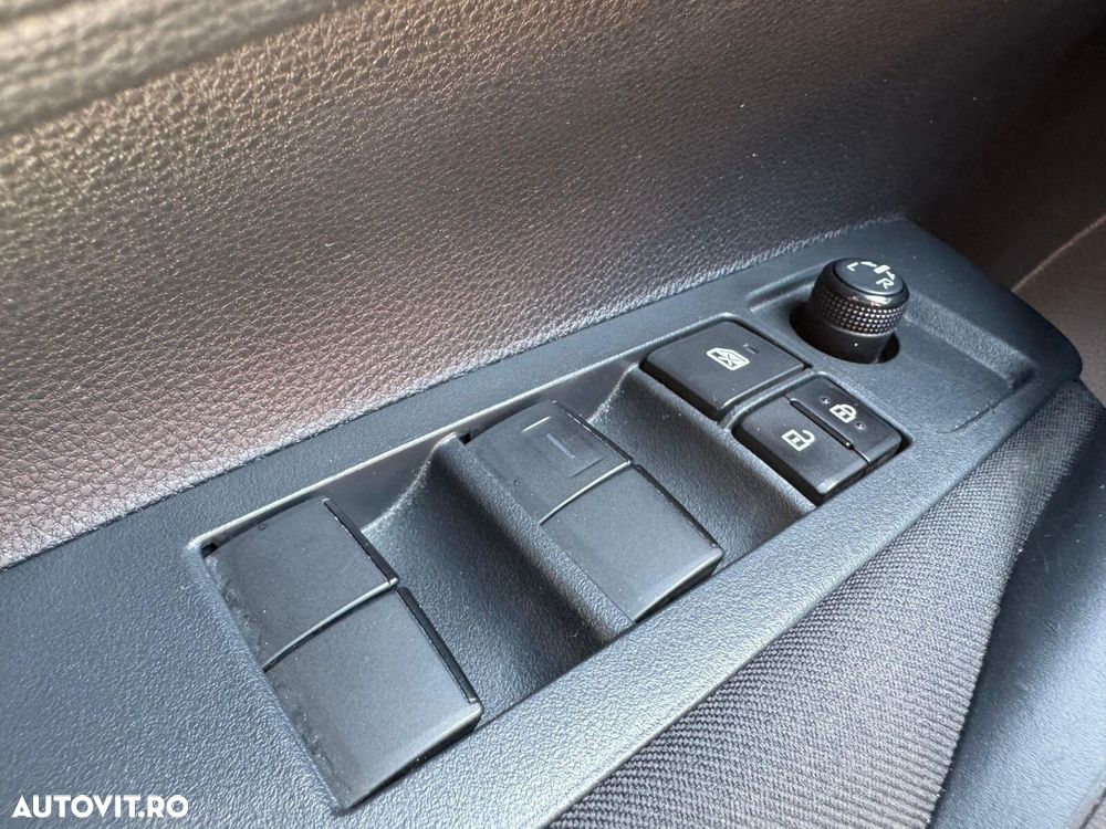 Toyota Corolla - 15