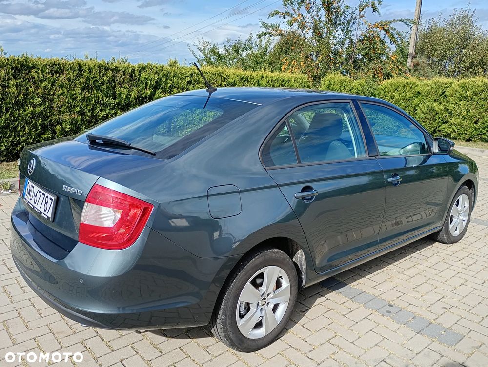 Skoda RAPID 1.2 TSI Ambition - 8