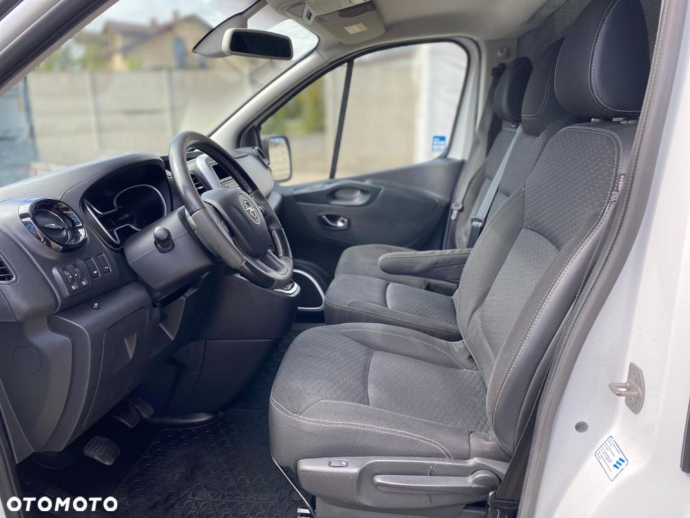 Opel VIVARO - 9