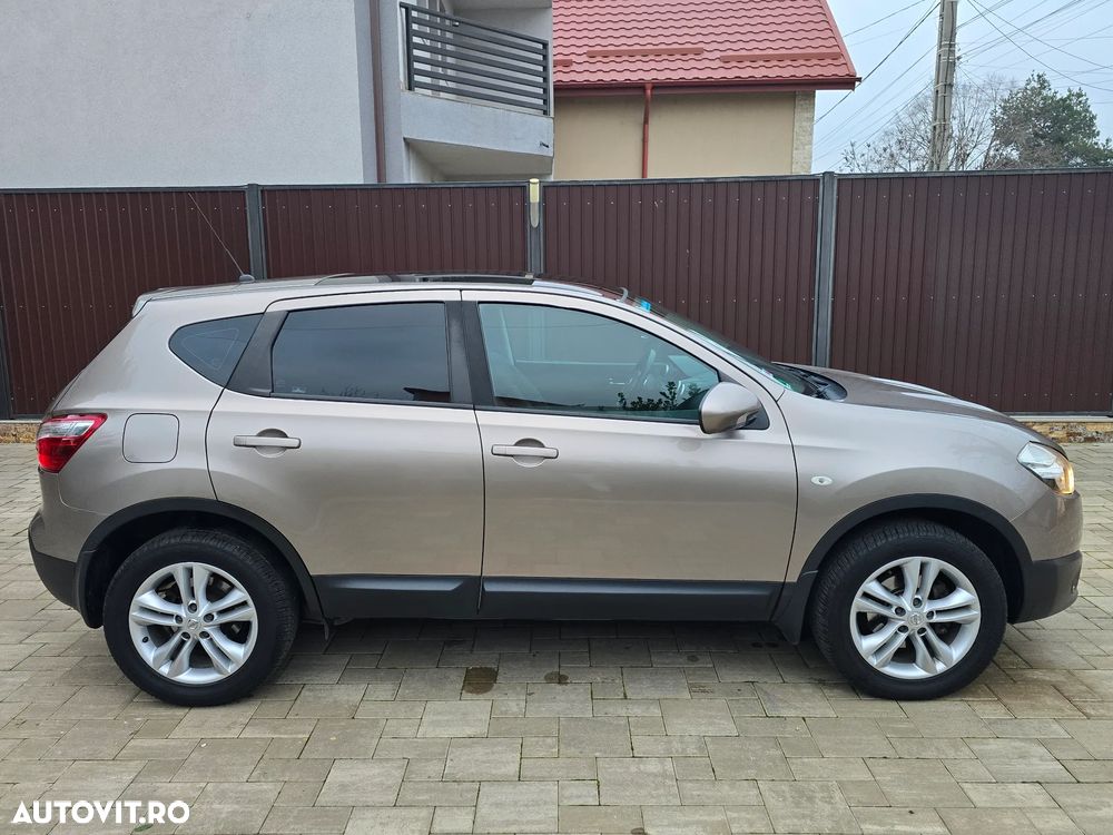 Nissan Qashqai 1.6 dCi DPF tekna - 12