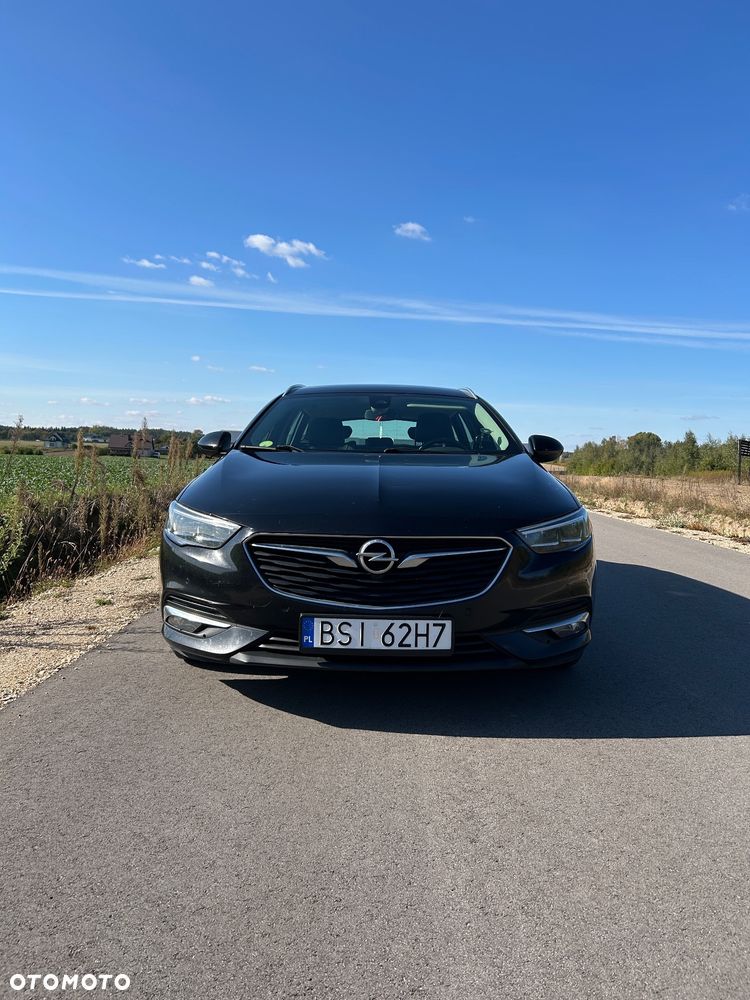 Opel Insignia - 1