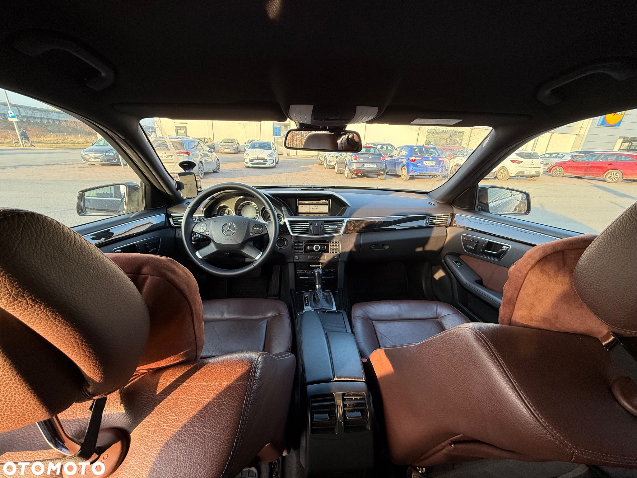 Mercedes-Benz Klasa E 250 T CDI DPF BlueEFFICIENCY Automatik Avantgarde - 12