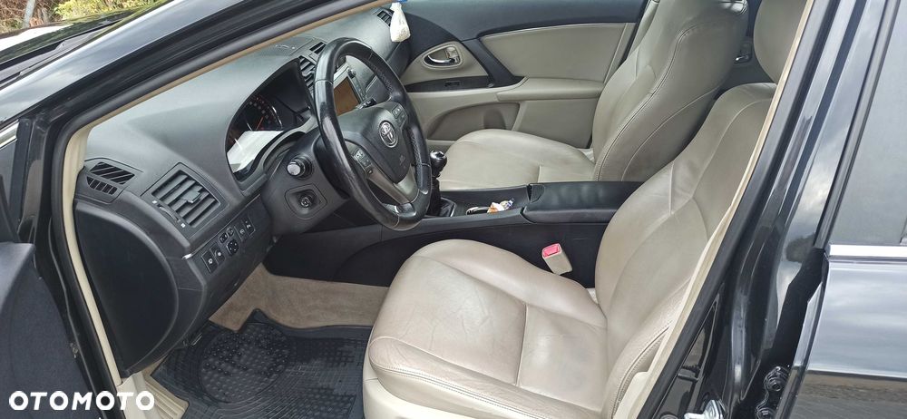 Toyota Avensis 2008 photo 5