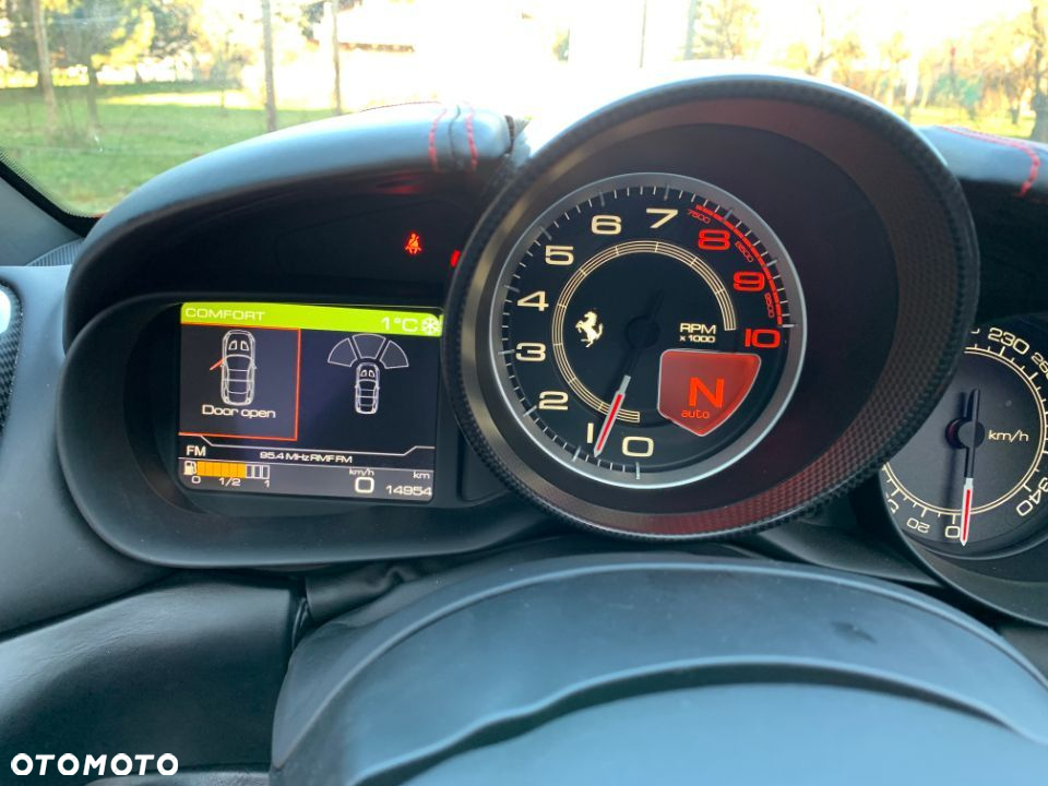 Ferrari California F1 DCT - 10