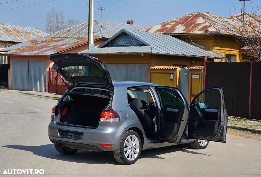 Volkswagen Golf 1.4 TSI Highline - 12