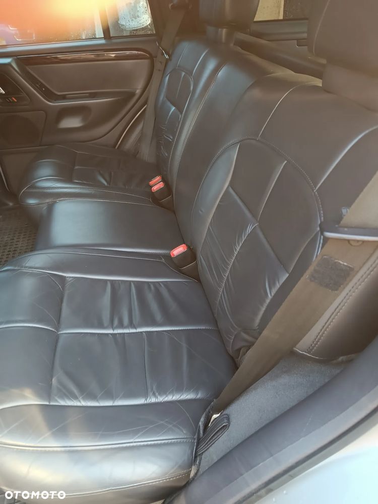 Jeep Grand Cherokee 4.7 Limited - 13