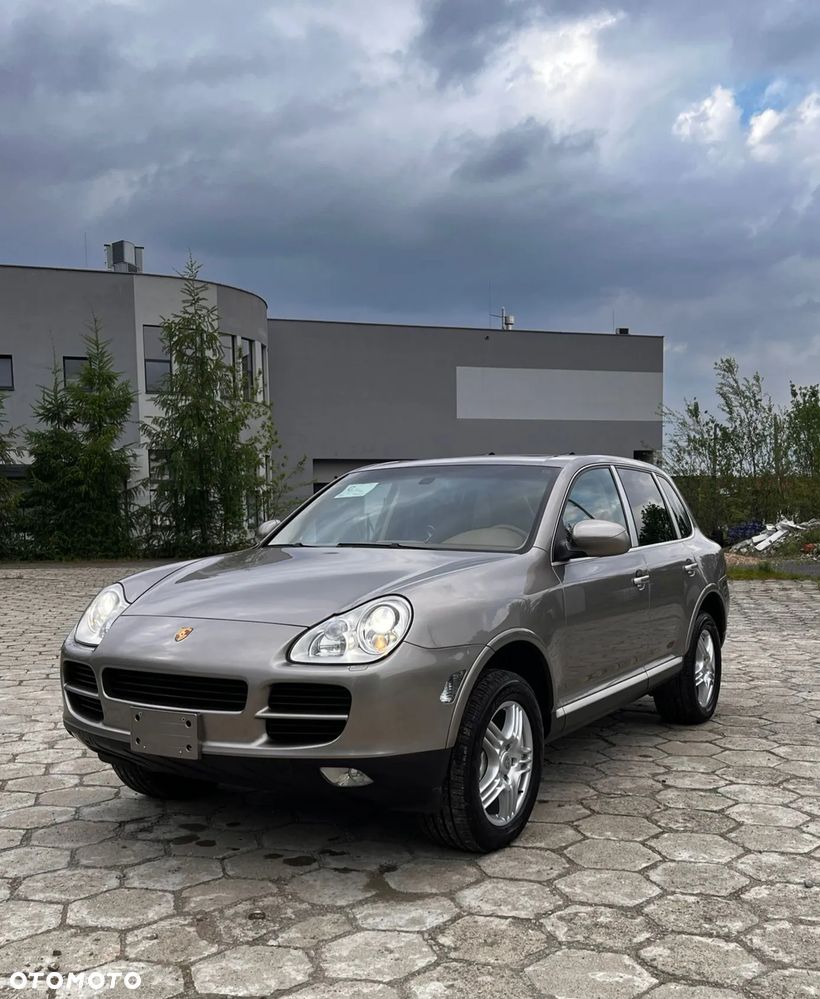 Porsche Cayenne - 3