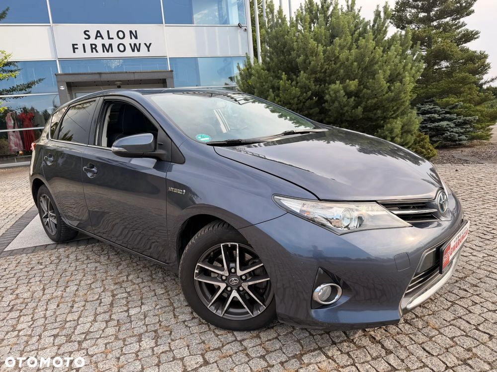 Toyota Auris - 1