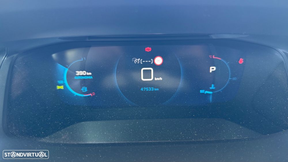 Peugeot 2008 1.5 BlueHDi GT Line EAT8 - 23