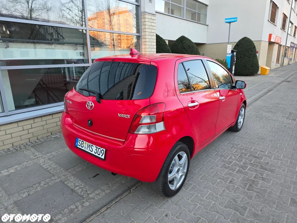 Toyota Yaris - 7