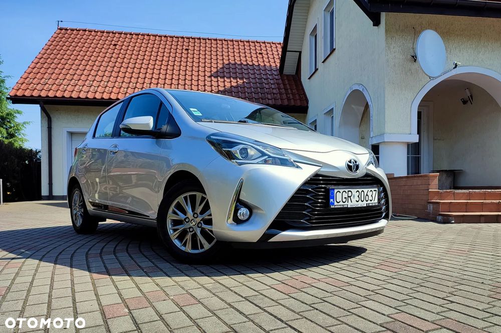 Toyota Yaris 1.0 Premium - 24
