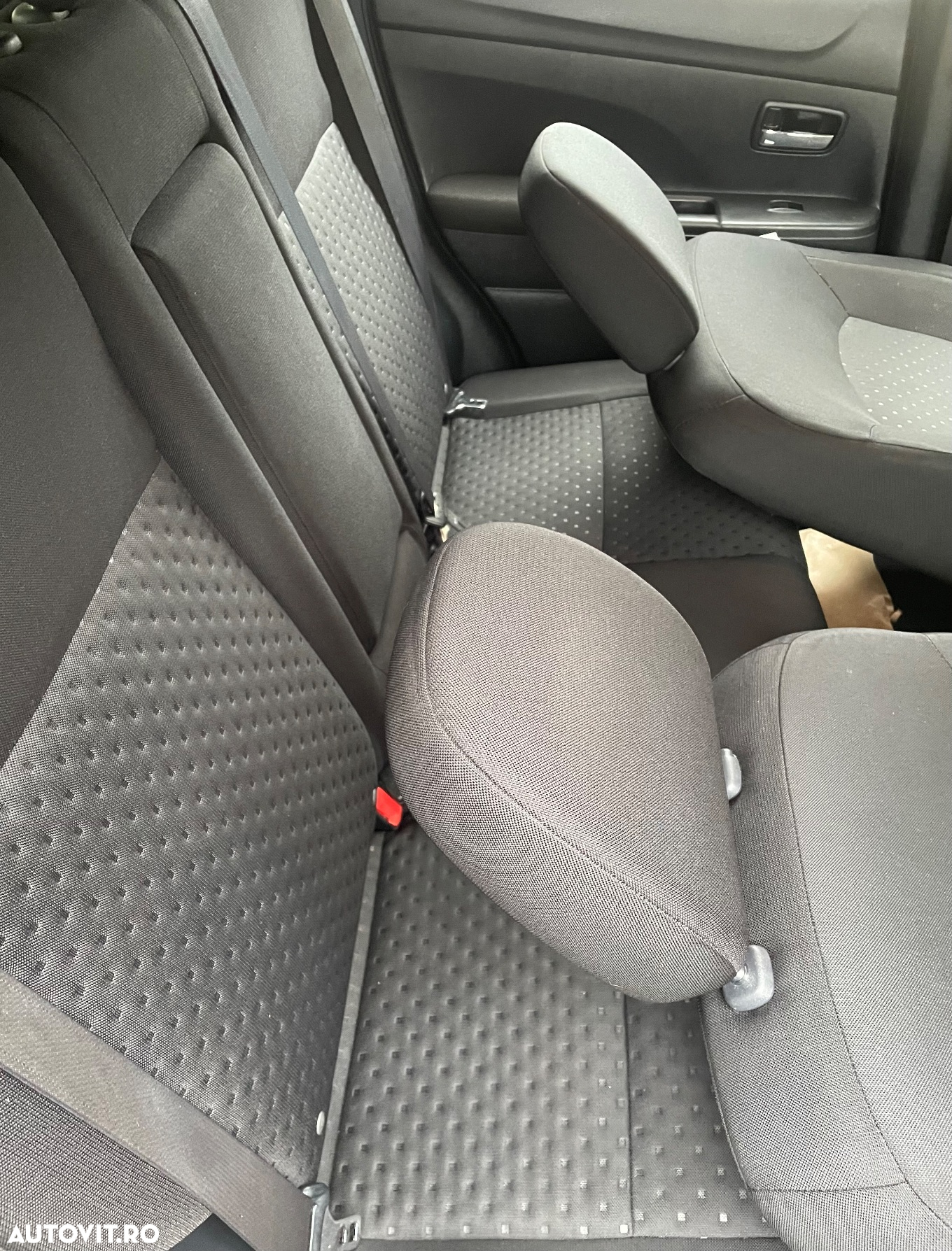 Mitsubishi ASX 1.8 DI-D 2WD Plus - 18