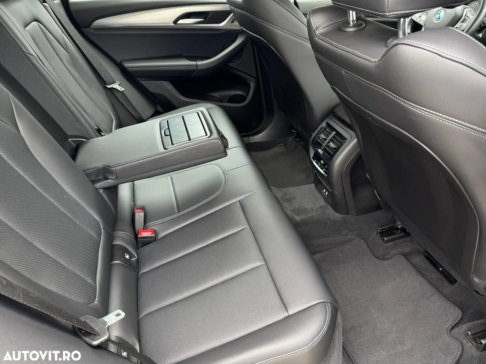 BMW X3 xDrive30e AT PHEV - 12