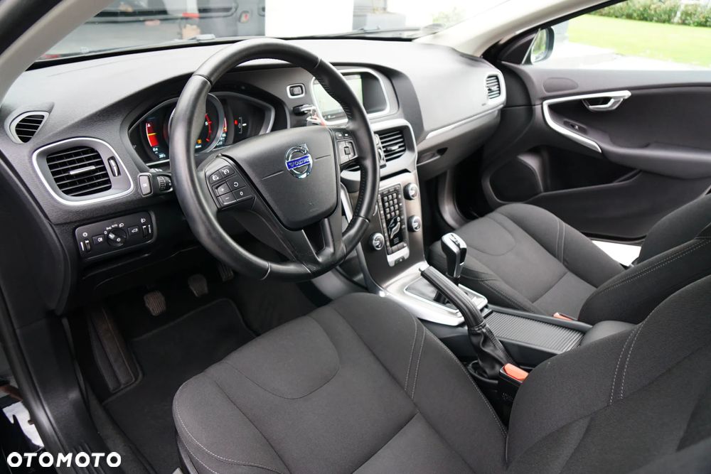 Volvo V40 D2 Linje You - 24