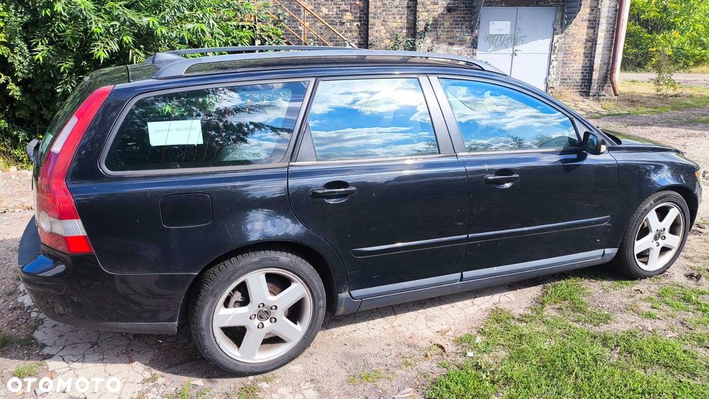 Volvo V50 - 1