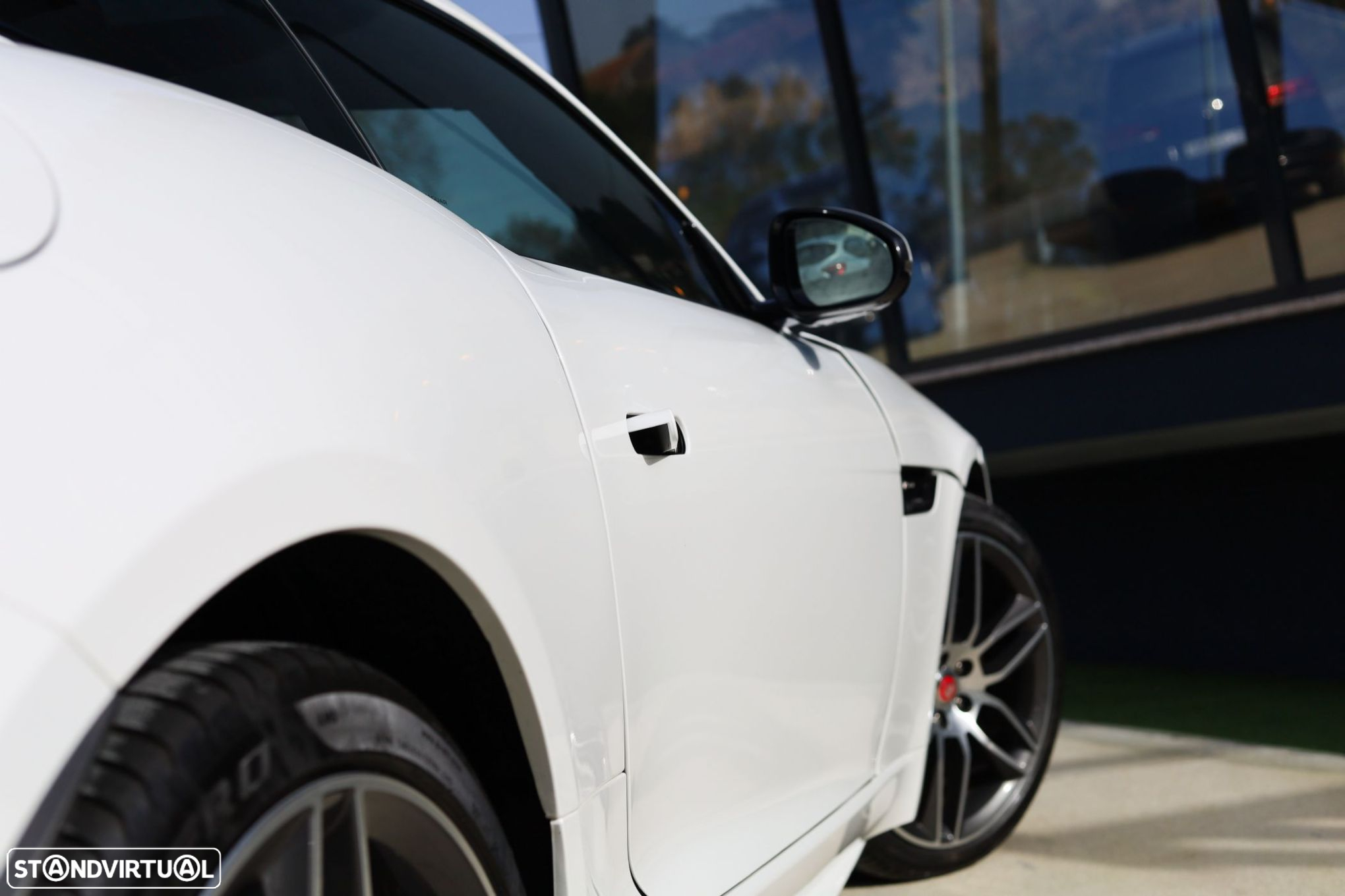 Jaguar F-Type 2.0 i4 R-Dynamic - 49