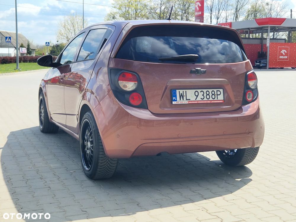 Chevrolet Aveo 1.4 LT - 6