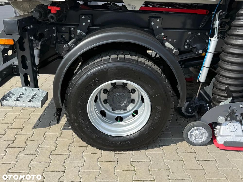 Volvo VOLVO FL 15.250 Euro 6 // zamiatarka JOHNSTON VT652 // odkurzacz , polewaczka - 24